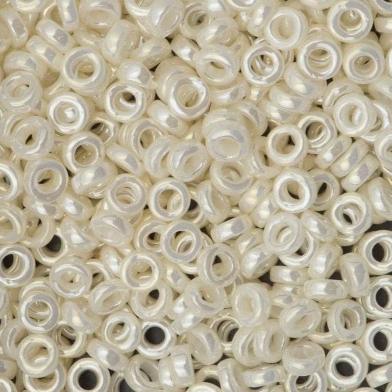 Miyuki Spacer Beads 3x1mm,  Antique Ivory Pearl Ceylon 0592