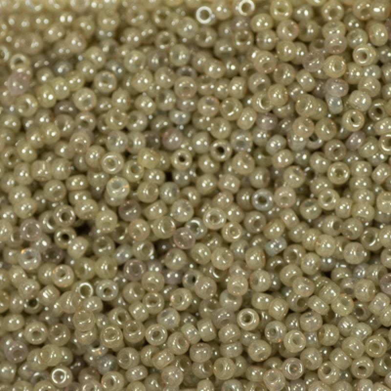 Miyuki Seed Beads 8/0 Celery, 2374 £3.1