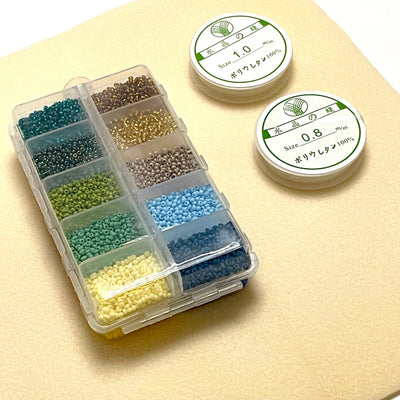 Preciosa Seed Beads Starter Set, 20 Colours 200 Gr 8/0 Round Seed Beads, Two Reels Elastic Cords,Container, Bead Mat