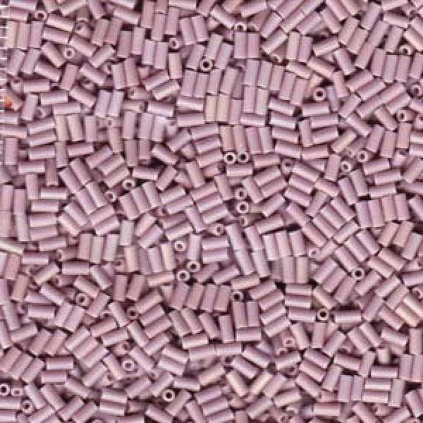 Miyuki Bugles Größe 3 mm 0410FR Matte Opaque Mauve AB 10 Gramm. malvenfarbene Signalhörner 3 mm, Matt undurchsichtige malvenfarbene AB-Signalhörner 3 mm